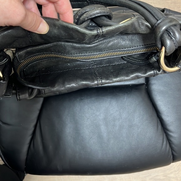 Michael Kors Black and Gold Leather Bag Zip Close Inside Outside Pockets - Picture 7 of 13